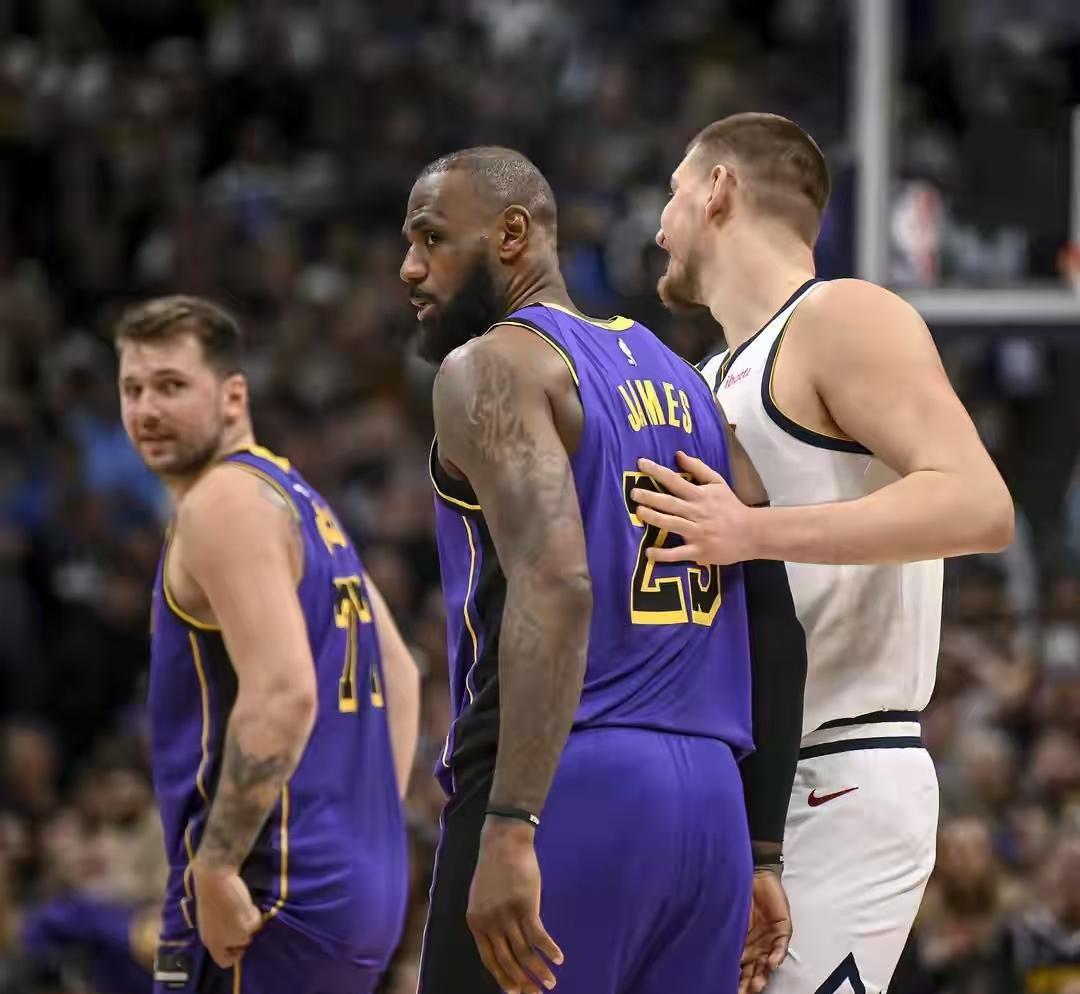 位是开拓者, 湖人仅第 位是开拓者, 湖人仅第