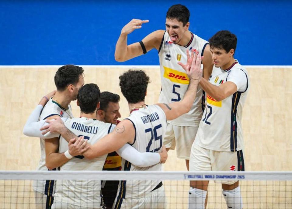 src, 小组赛阶段 src, 小组赛阶段