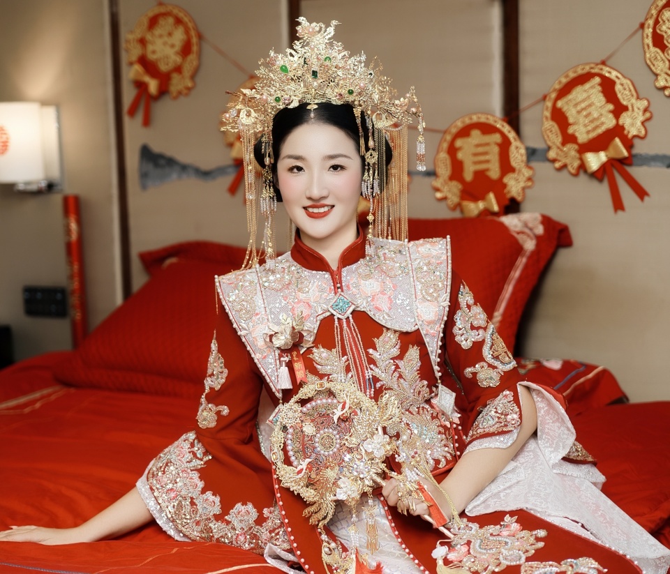 恭喜！女排32岁美女世界亚军大婚：朱婷前搭档温婉美丽，丈夫稳重